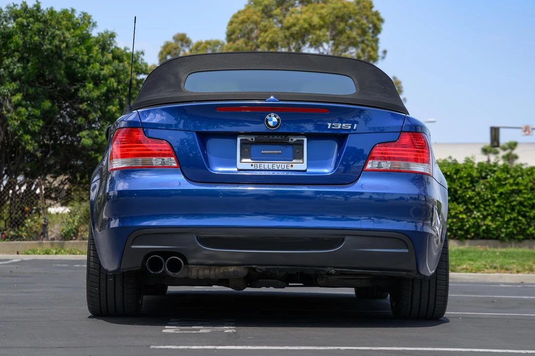 2011 BMW E82 135i & 135is - Image 27 of 31