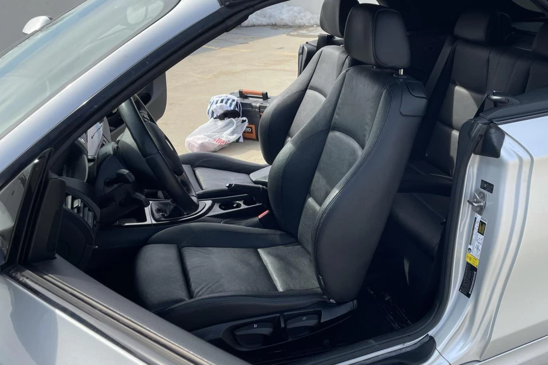 2011 BMW E82 135i & 135is - Image 28 of 31