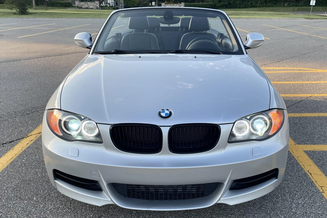 2011 BMW E82 135i & 135is - Image 2 of 31