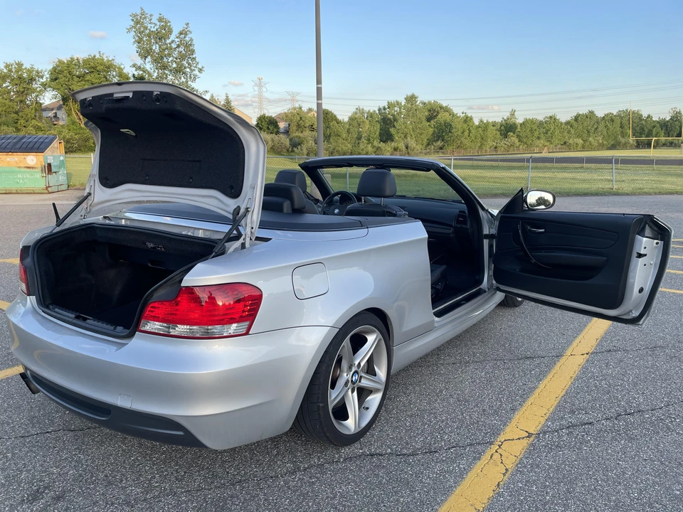 2011 BMW E82 135i & 135is - Image 18 of 31