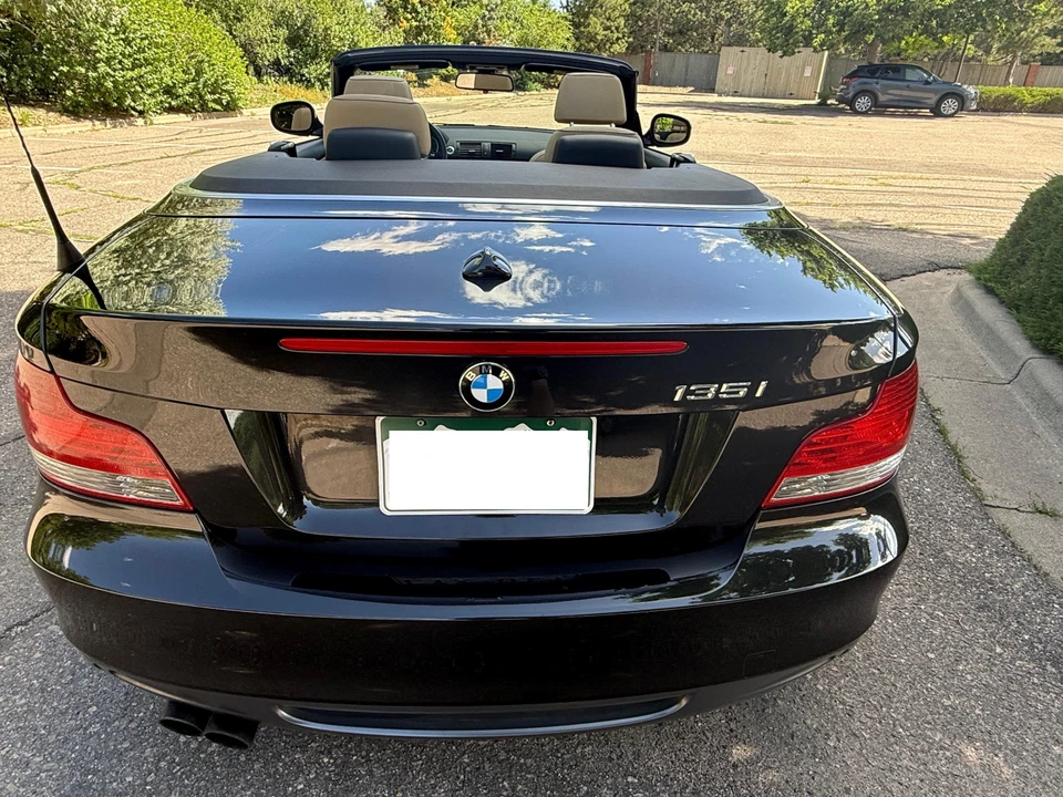 2011 BMW E82 135i & 135is - Image 11 of 31