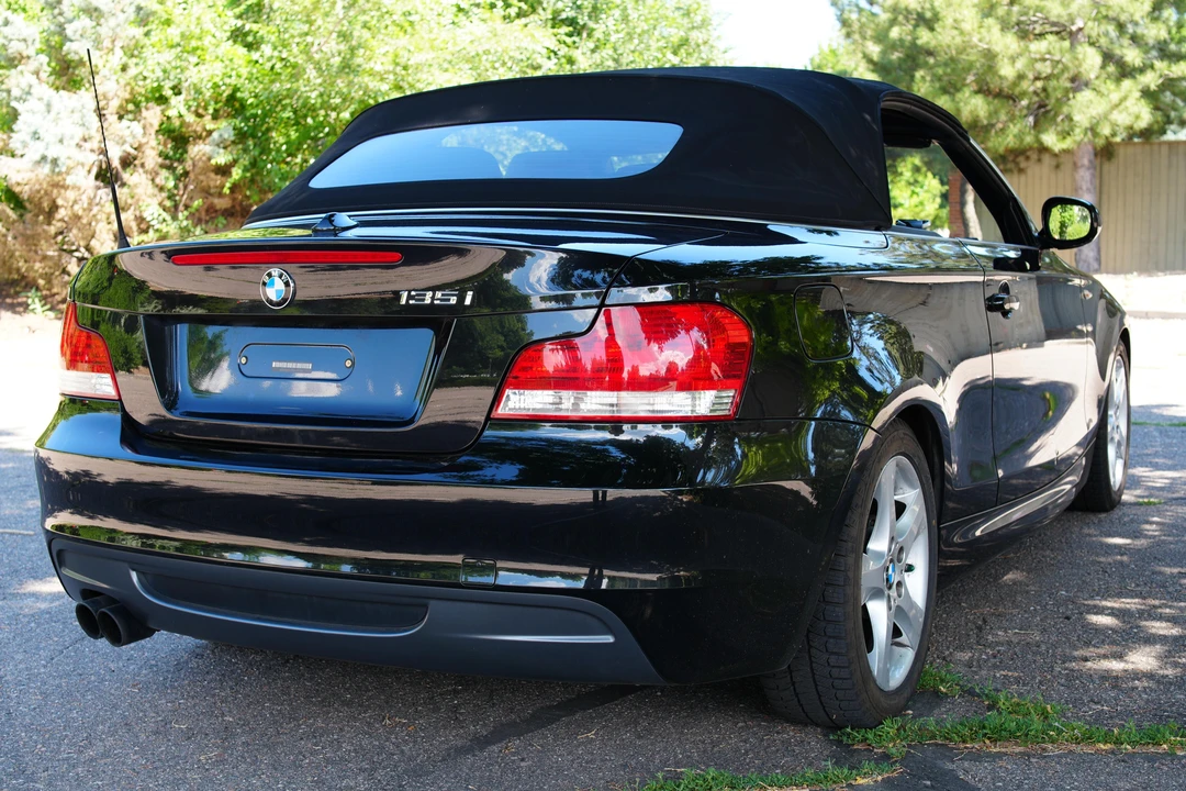 2011 BMW E82 135i & 135is - Image 22 of 31