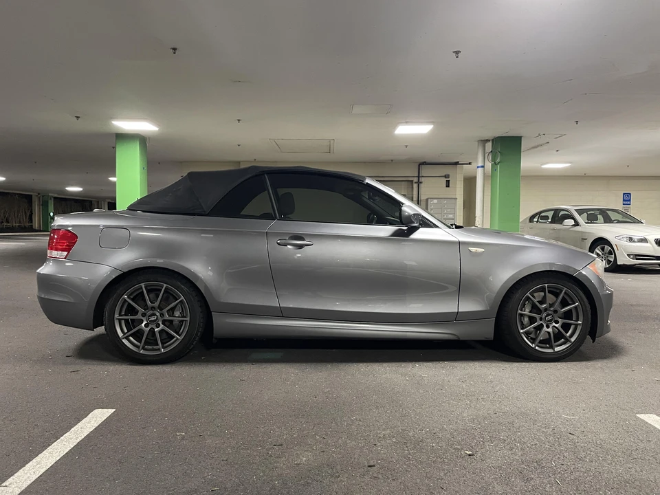 2011 BMW E82 135i & 135is - Image 29 of 31