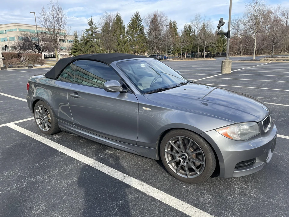 2011 BMW E82 135i & 135is - Image 19 of 31
