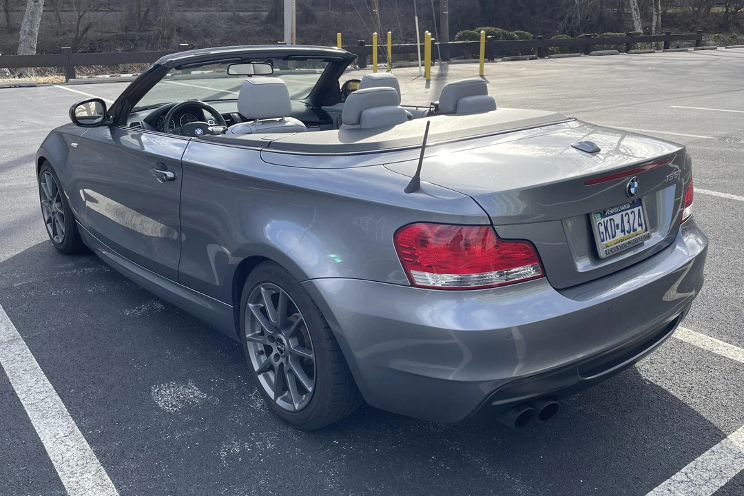 2011 BMW E82 135i & 135is - Image 4 of 31