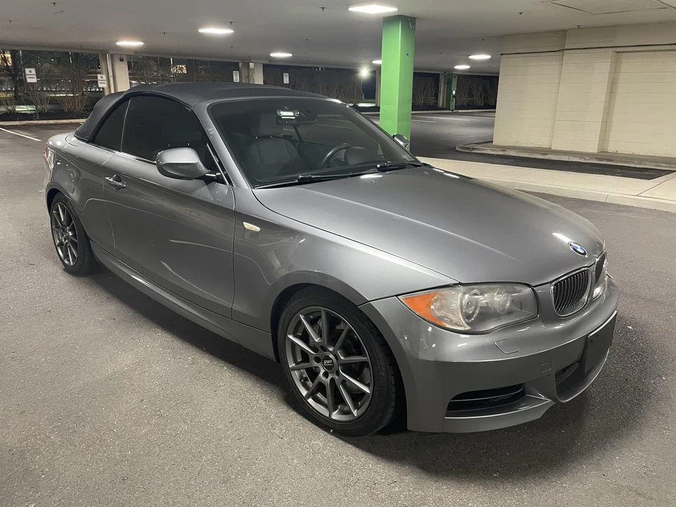 2011 BMW E82 135i & 135is - Image 30 of 31