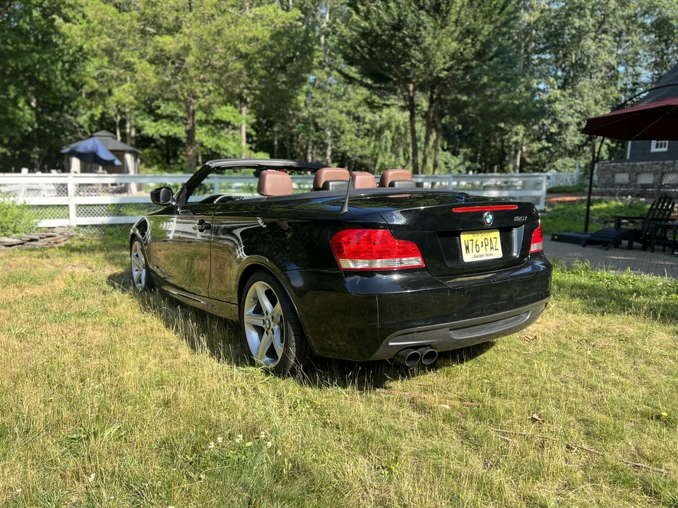 2011 BMW E82 135i & 135is - Image 8 of 31