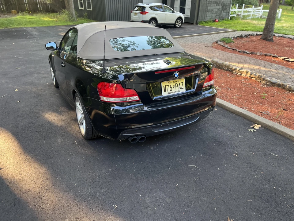 2011 BMW E82 135i & 135is - Image 21 of 31