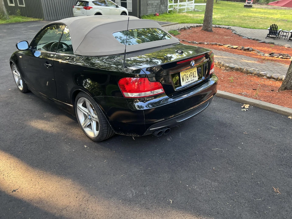 2011 BMW E82 135i & 135is - Image 20 of 31