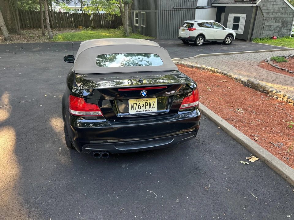 2011 BMW E82 135i & 135is - Image 22 of 31