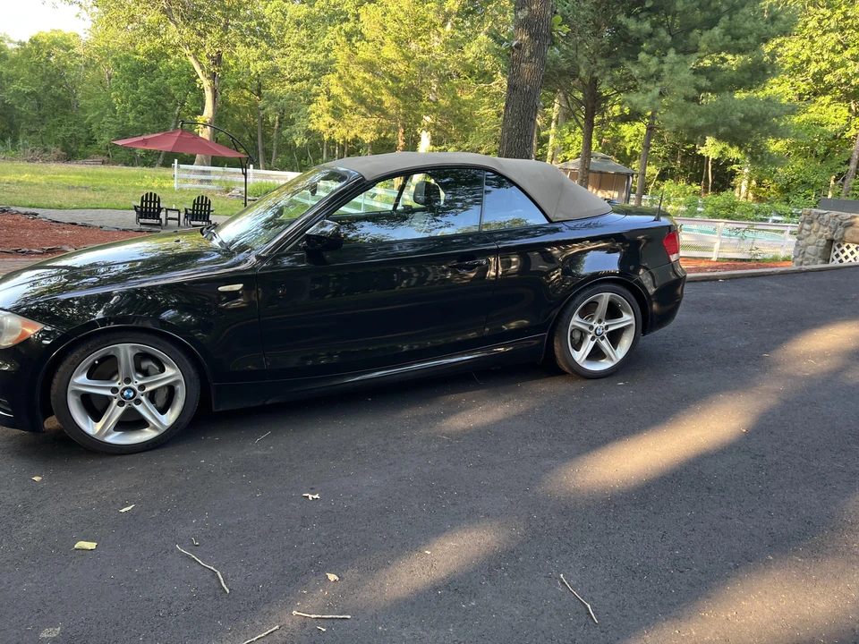 2011 BMW E82 135i & 135is - Image 16 of 31