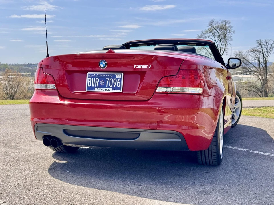 2011 BMW E82 135i & 135is - Image 16 of 21