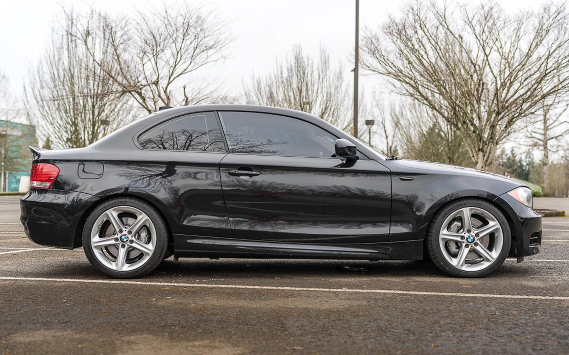 2011 BMW E82 135i & 135is - Image 18 of 31