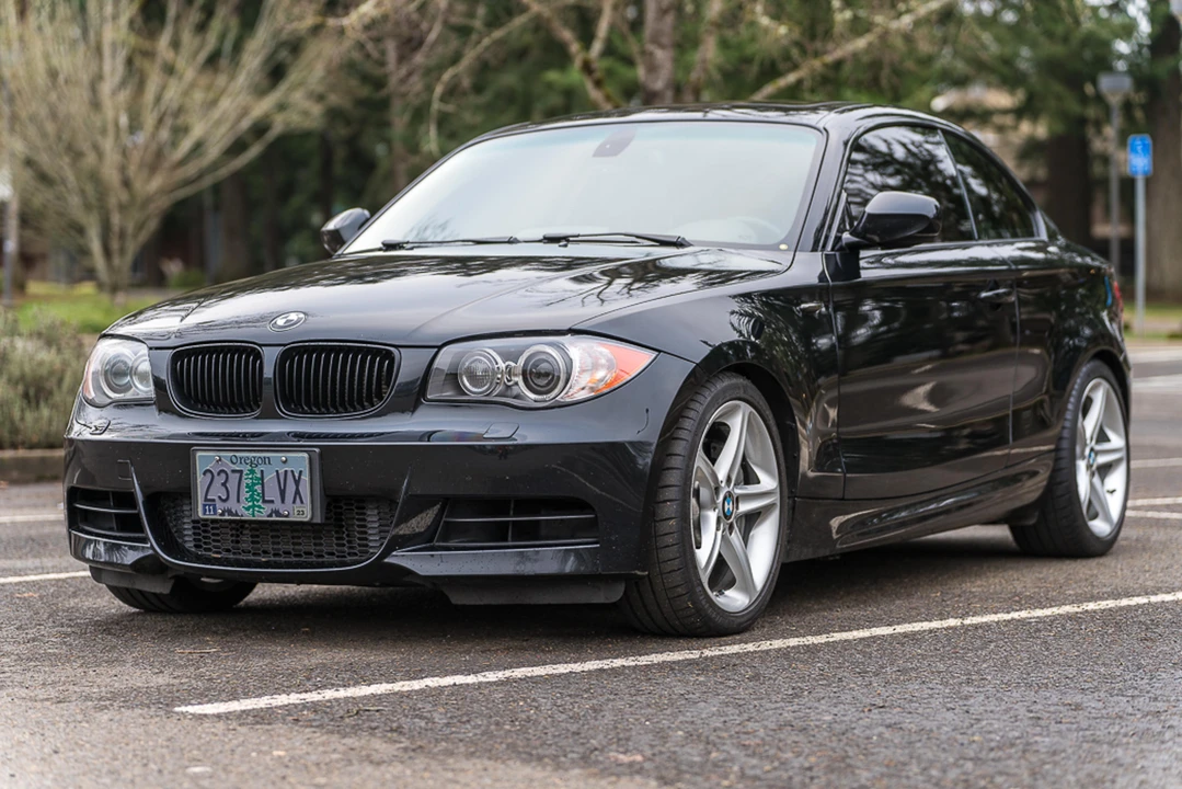 2011 BMW E82 135i & 135is - Image 9 of 31