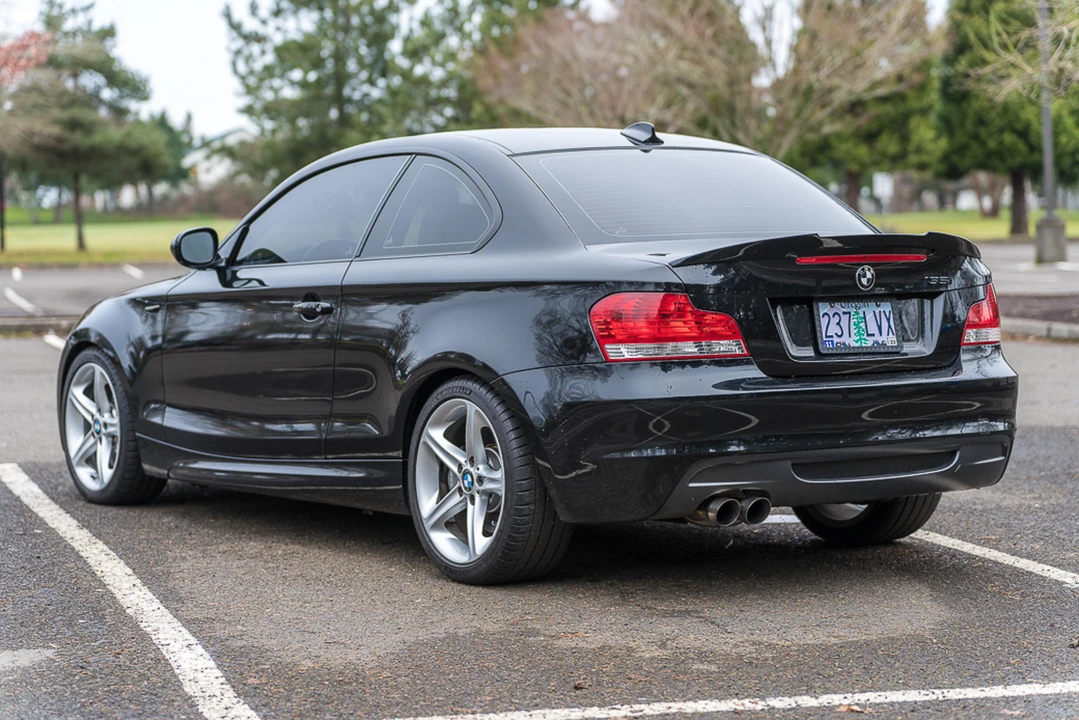2011 BMW E82 135i & 135is - Image 14 of 31