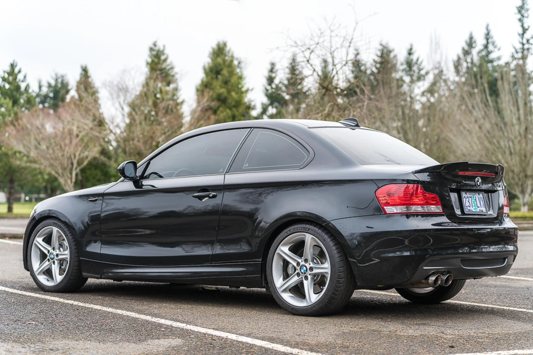2011 BMW E82 135i & 135is - Image 13 of 31