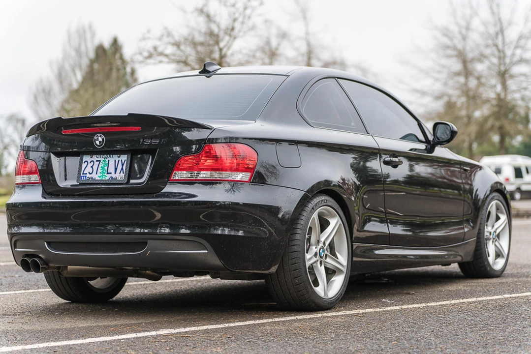 2011 BMW E82 135i & 135is - Image 17 of 31