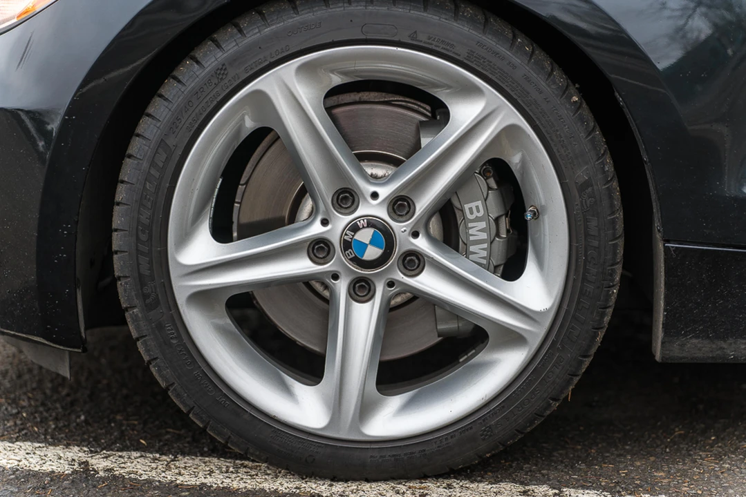 2011 BMW E82 135i & 135is - Image 26 of 31
