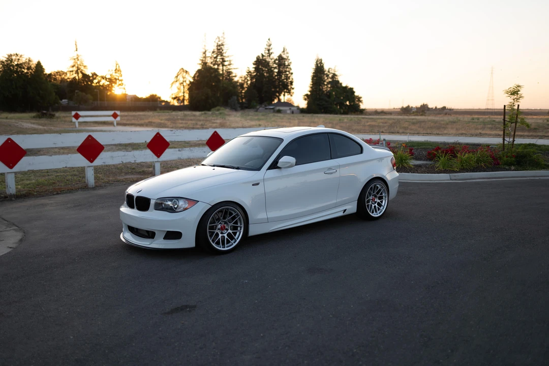 2010 BMW E82 135i & 135is - Image 9 of 31