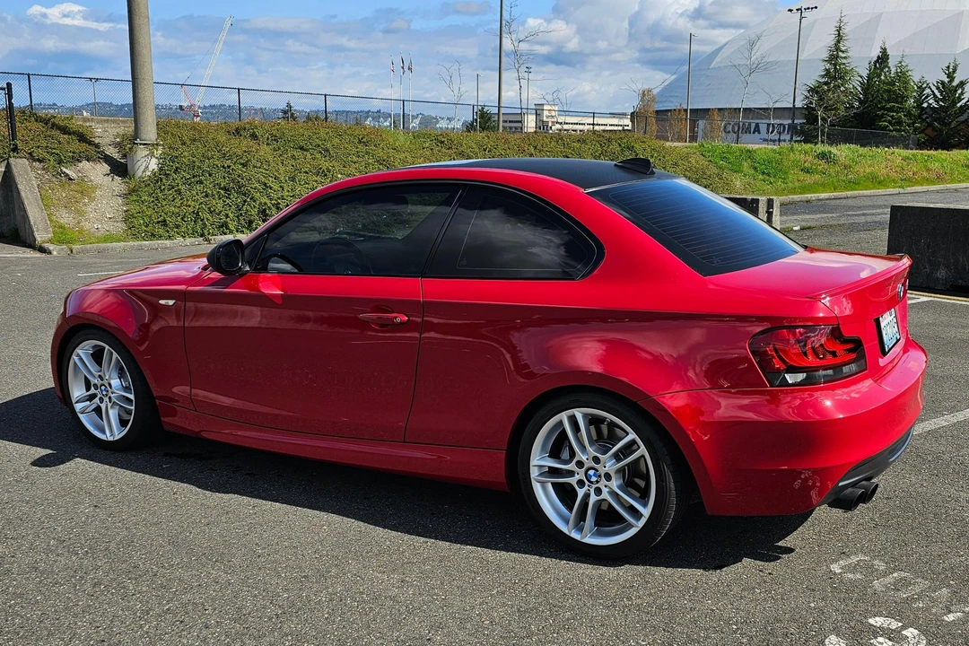2011 BMW E82 135i & 135is - Image 10 of 31