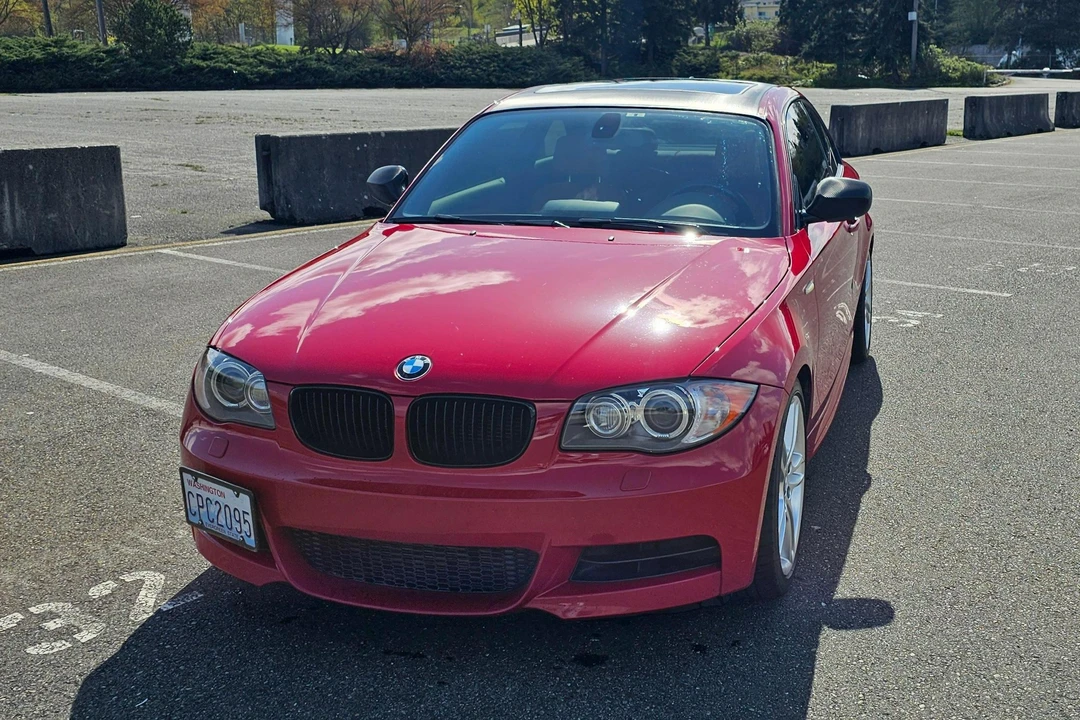 2011 BMW E82 135i & 135is - Image 6 of 31
