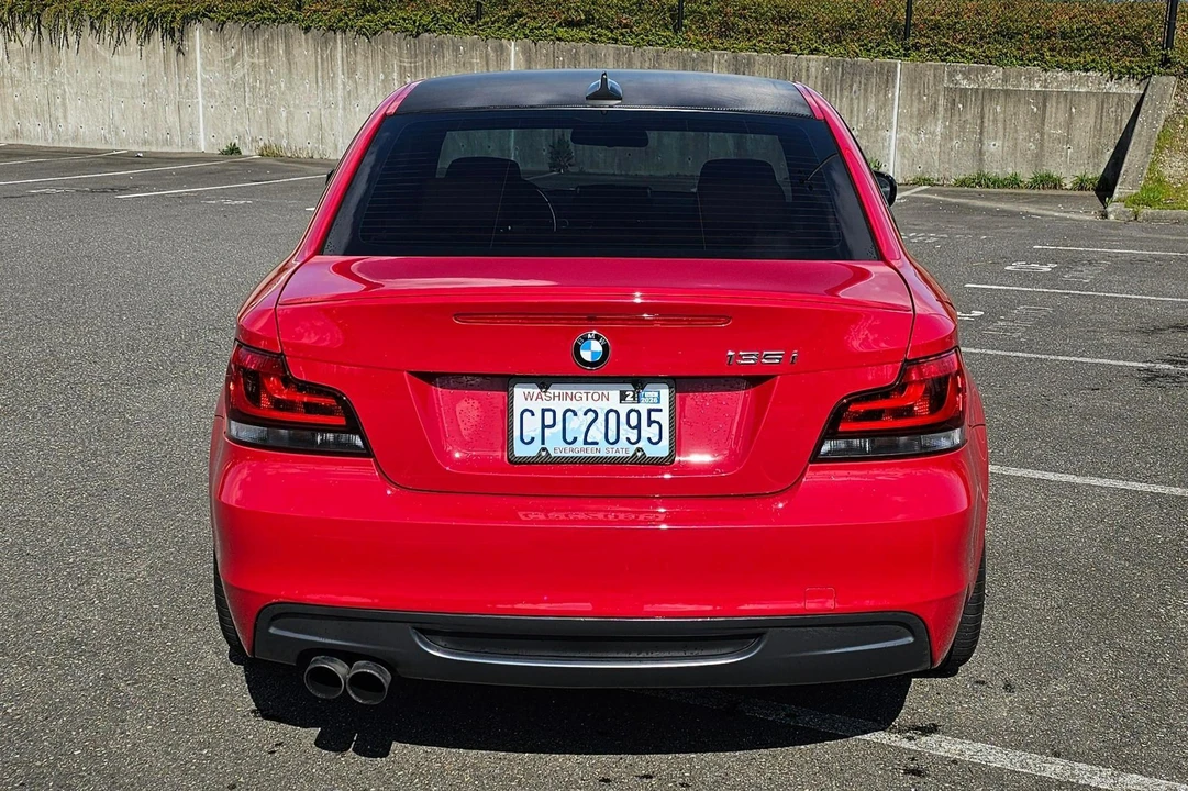 2011 BMW E82 135i & 135is - Image 5 of 31