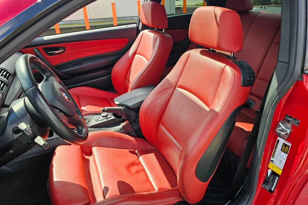 2011 BMW E82 135i & 135is - Image 22 of 31
