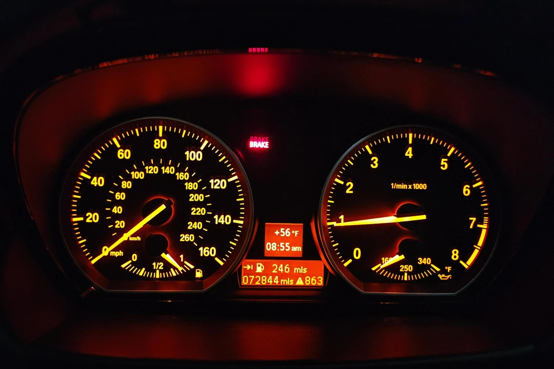 2011 BMW E82 135i & 135is - Image 24 of 31