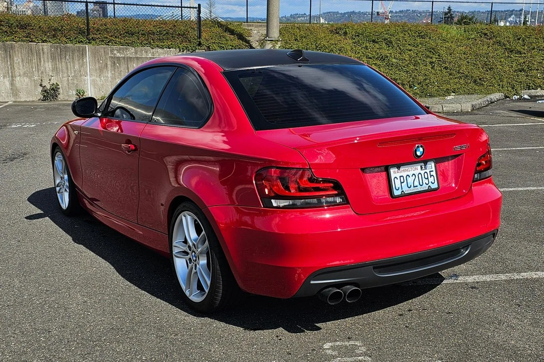 2011 BMW E82 135i & 135is - Image 4 of 31