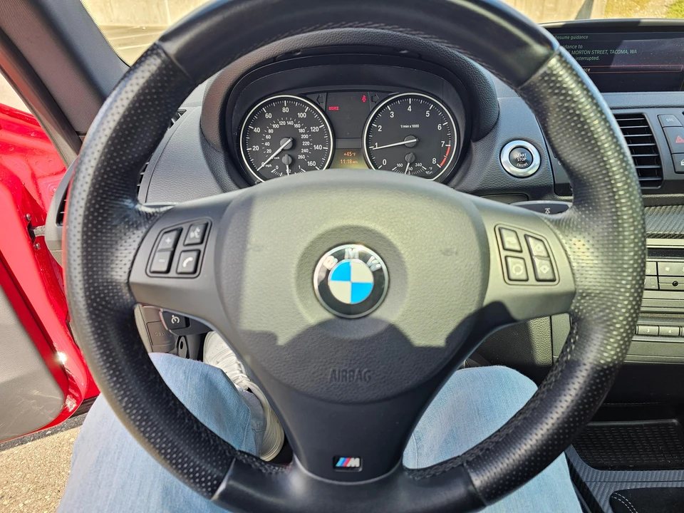2011 BMW E82 135i & 135is - Image 29 of 31