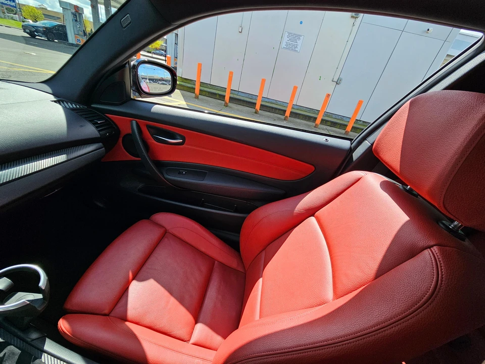 2011 BMW E82 135i & 135is - Image 25 of 31