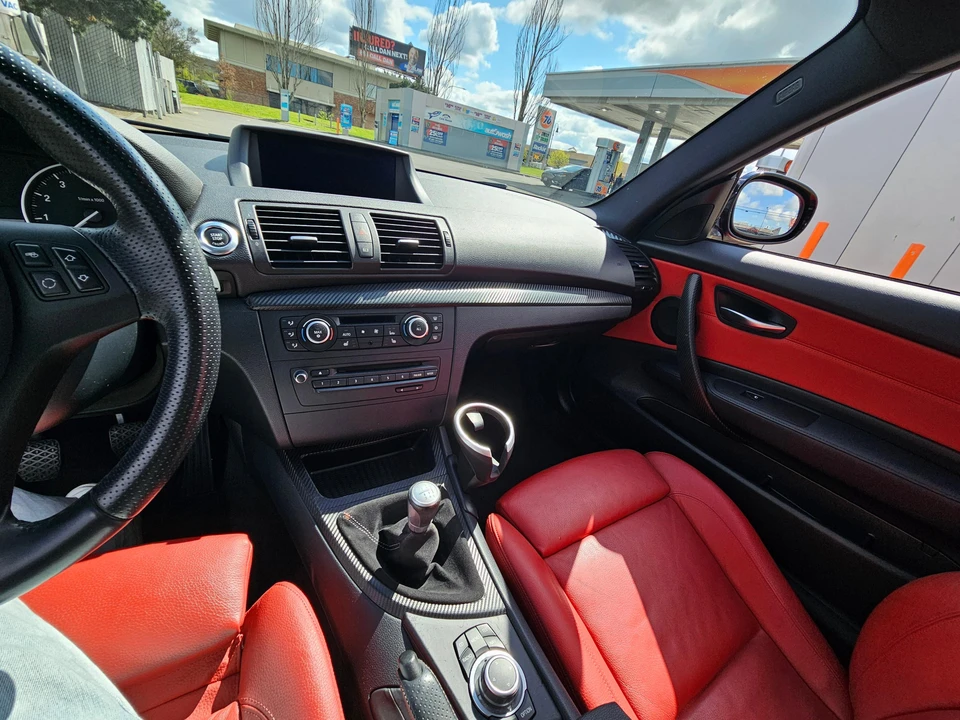2011 BMW E82 135i & 135is - Image 31 of 31