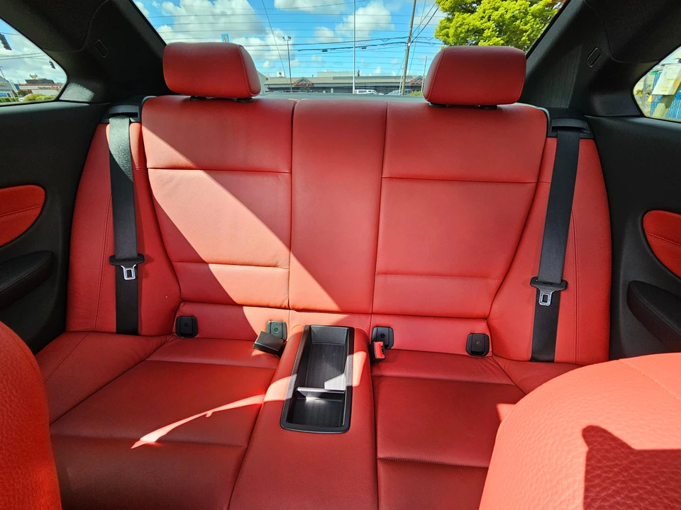 2011 BMW E82 135i & 135is - Image 27 of 31