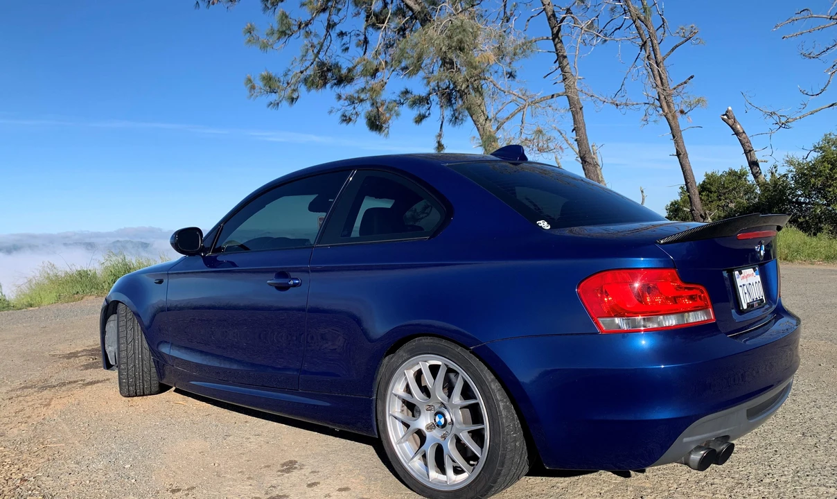 2011 BMW E82 135i & 135is - Image 16 of 31