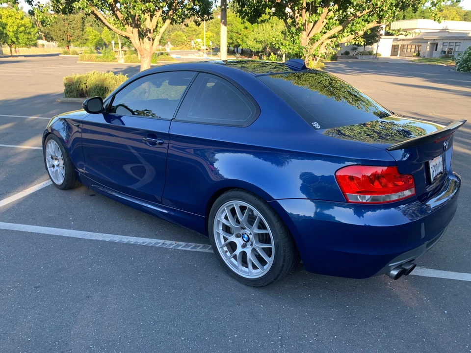 2011 BMW E82 135i & 135is - Image 17 of 31