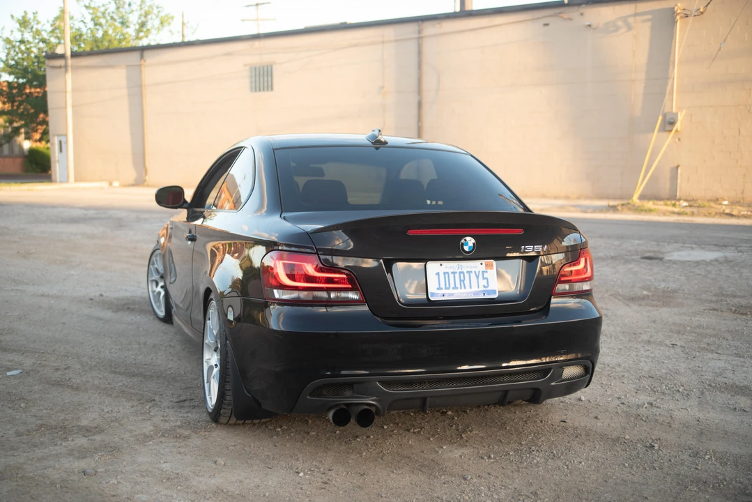 2011 BMW E82 135i & 135is - Image 27 of 31