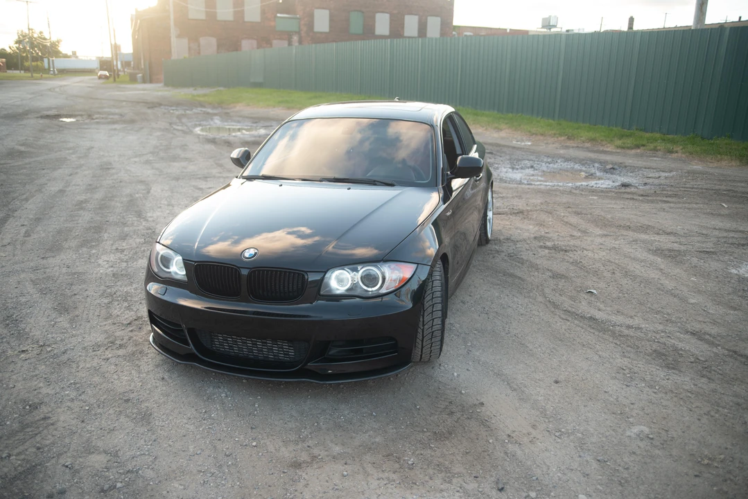 2011 BMW E82 135i & 135is - Image 6 of 31