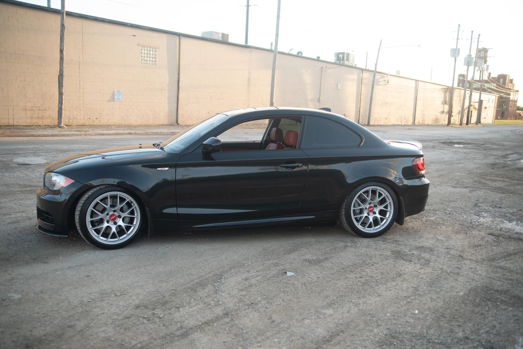 2011 BMW E82 135i & 135is - Image 18 of 31