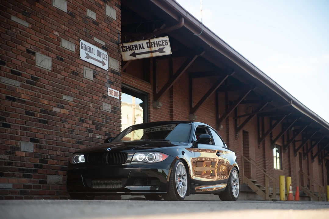 2011 BMW E82 135i & 135is - Image 11 of 31