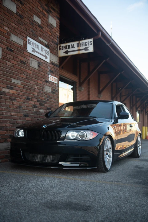 2011 BMW E82 135i & 135is - Image 7 of 31
