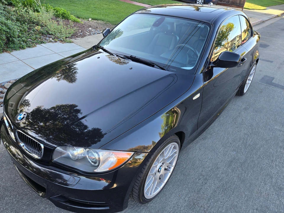 2011 BMW E82 135i & 135is - Image 7 of 31