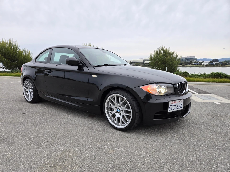 2011 BMW E82 135i & 135is - Image 10 of 31