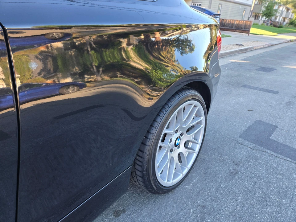 2011 BMW E82 135i & 135is - Image 22 of 31