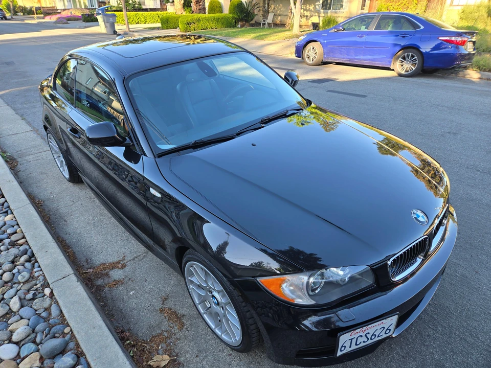 2011 BMW E82 135i & 135is - Image 11 of 31