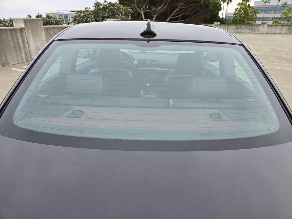 2011 BMW E82 135i & 135is - Image 27 of 31