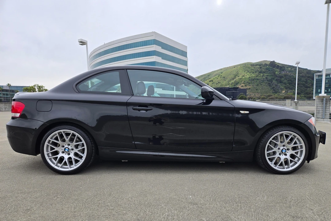 2011 BMW E82 135i & 135is - Image 3 of 31