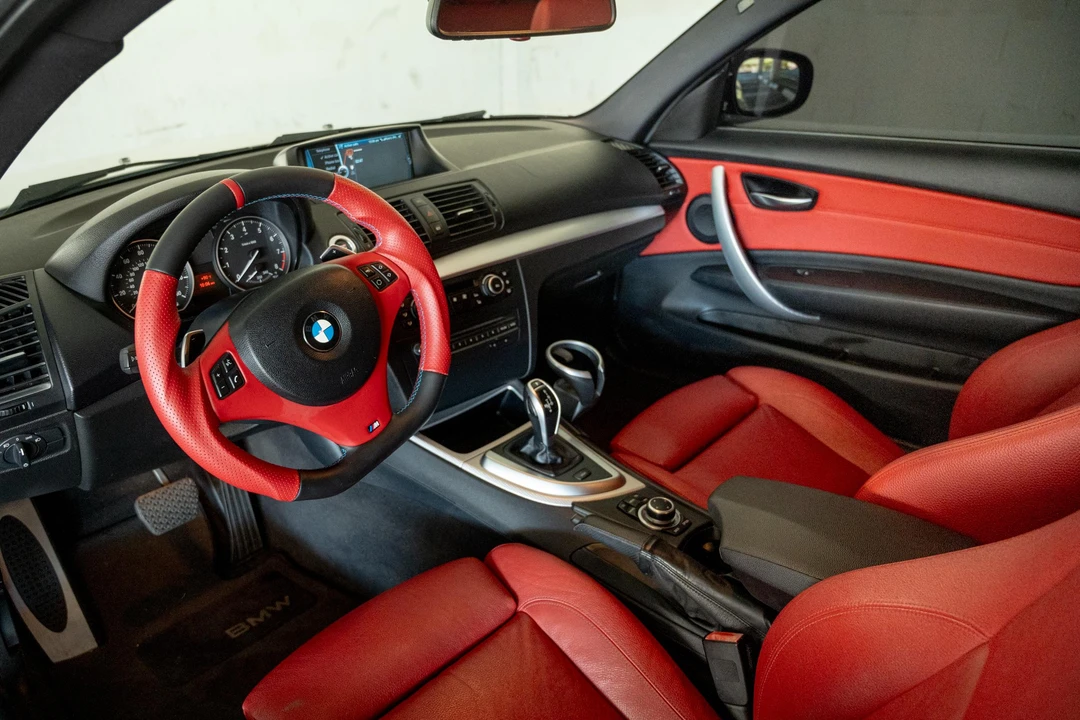 2011 BMW E82 135i & 135is - Image 25 of 31