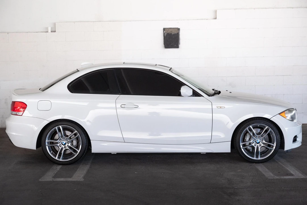 2011 BMW E82 135i & 135is - Image 3 of 31