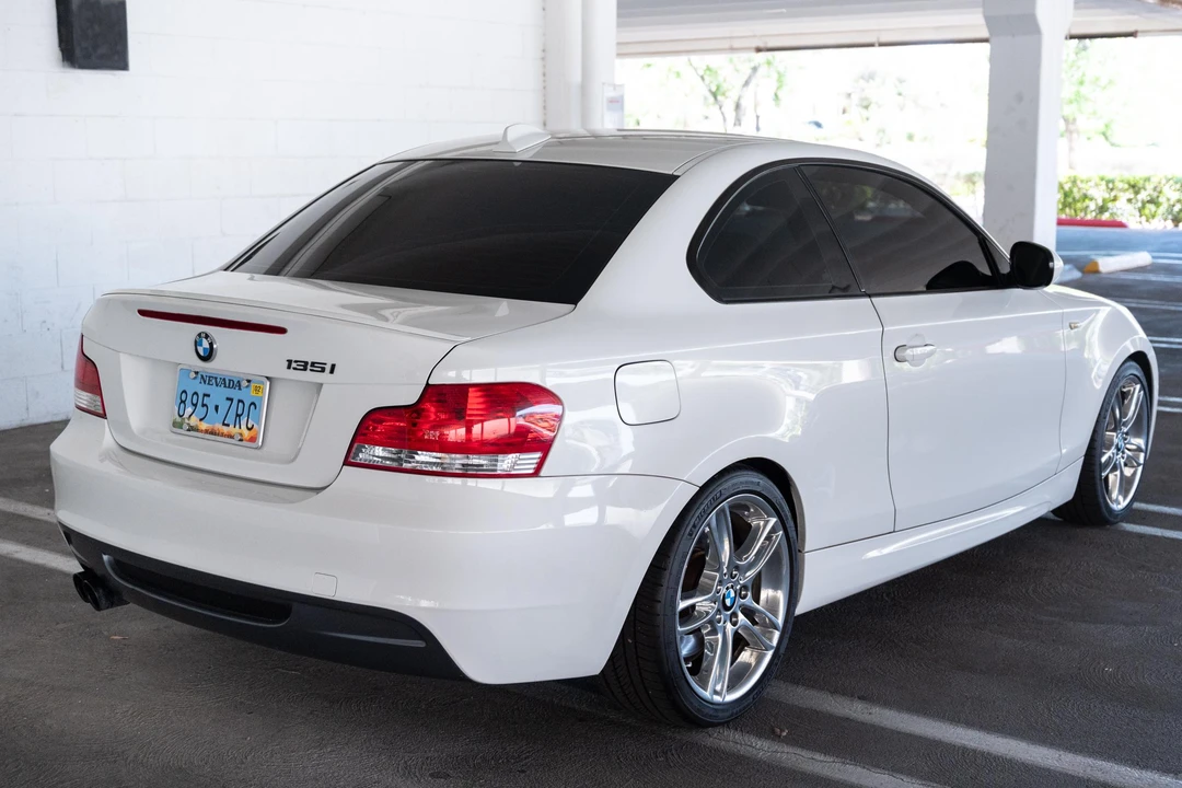 2011 BMW E82 135i & 135is - Image 9 of 31