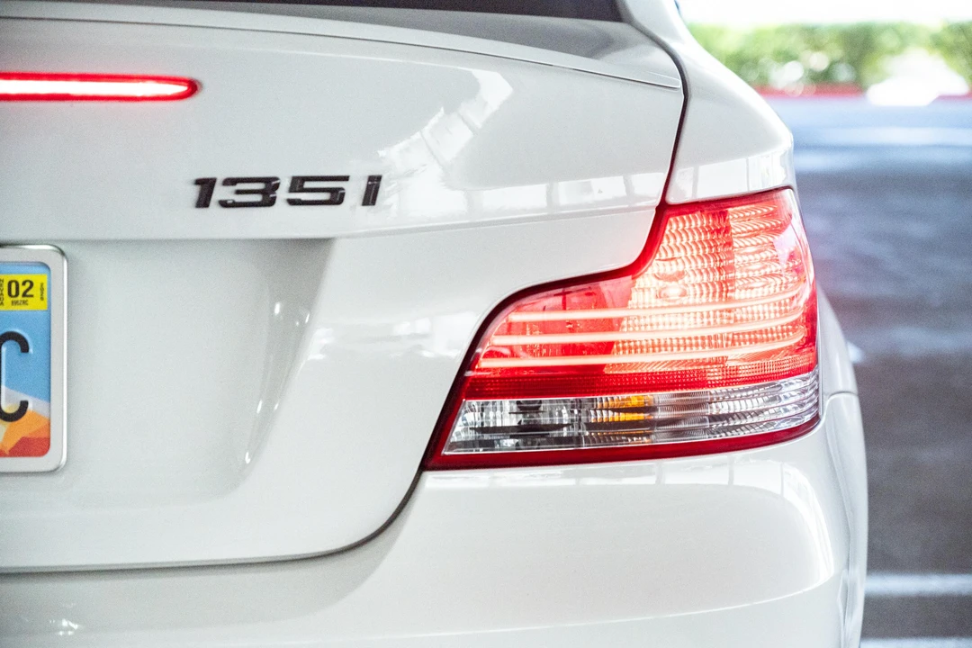 2011 BMW E82 135i & 135is - Image 18 of 31
